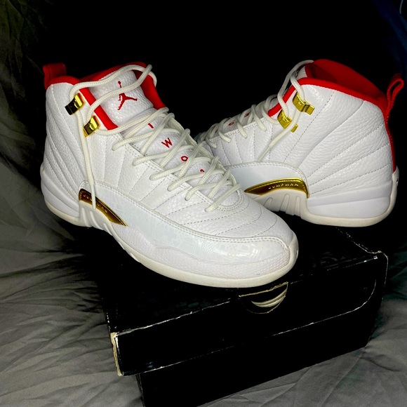 Air Jordan 12 Retro Chinese New Year Edition)
